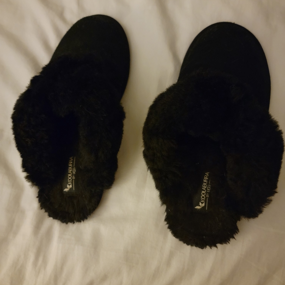 SZ 8 kulaburra Ugg slippers